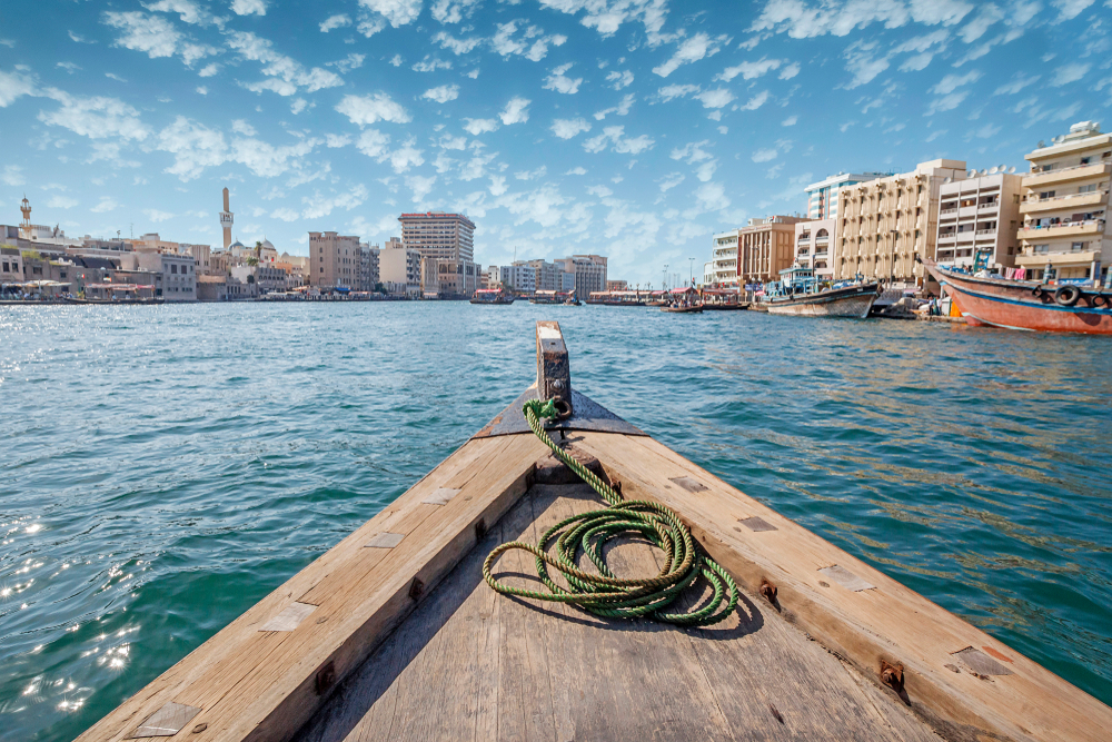 Dubai,,Uae,Boats,On,The,Bay,Creek.view,Of,Traditional,Arabic